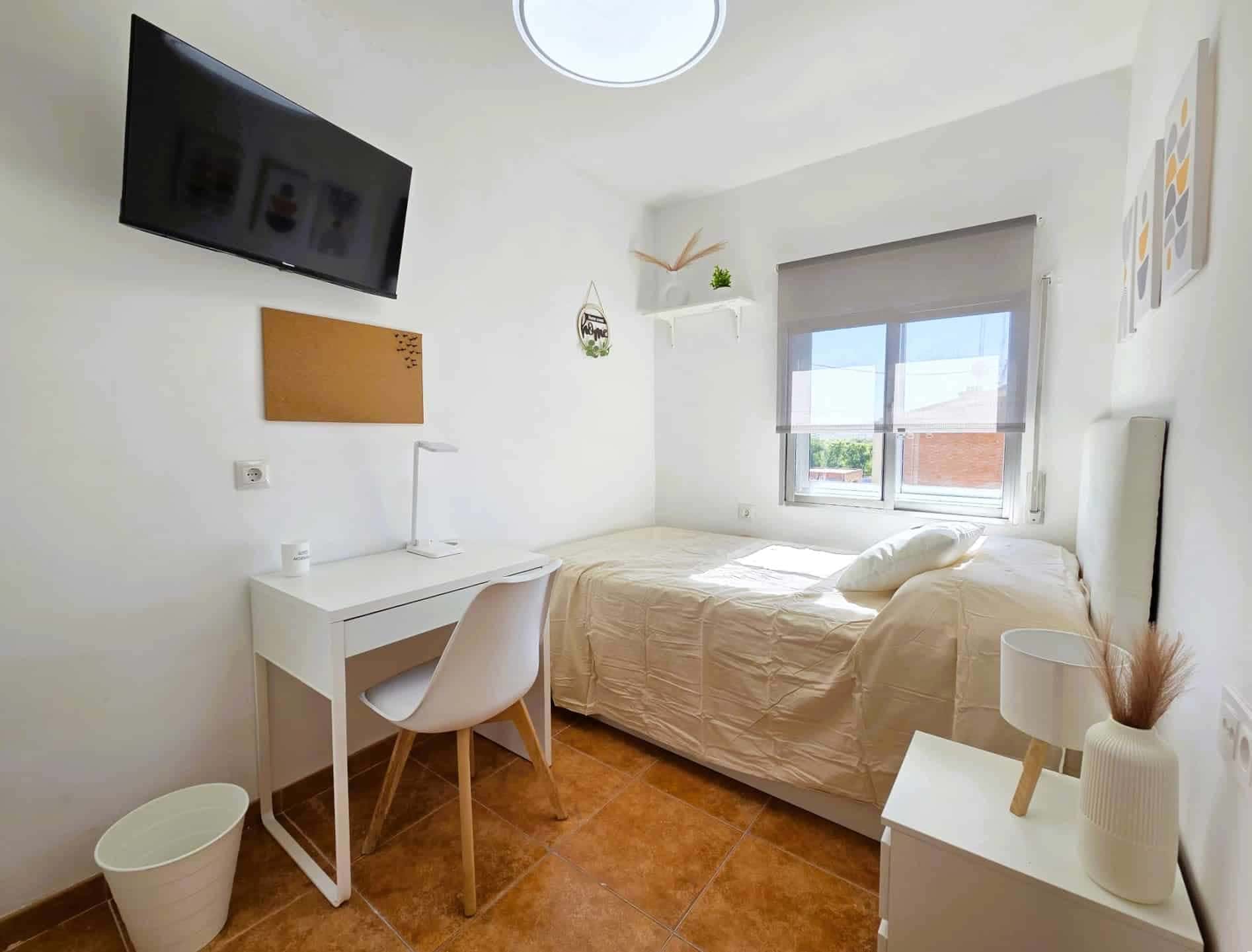 Habitacion privada en Vélez Málaga , Madrid