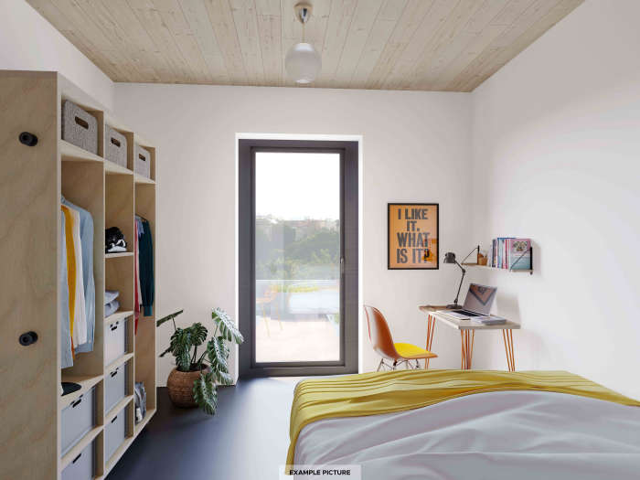 Listing photo thumbnail