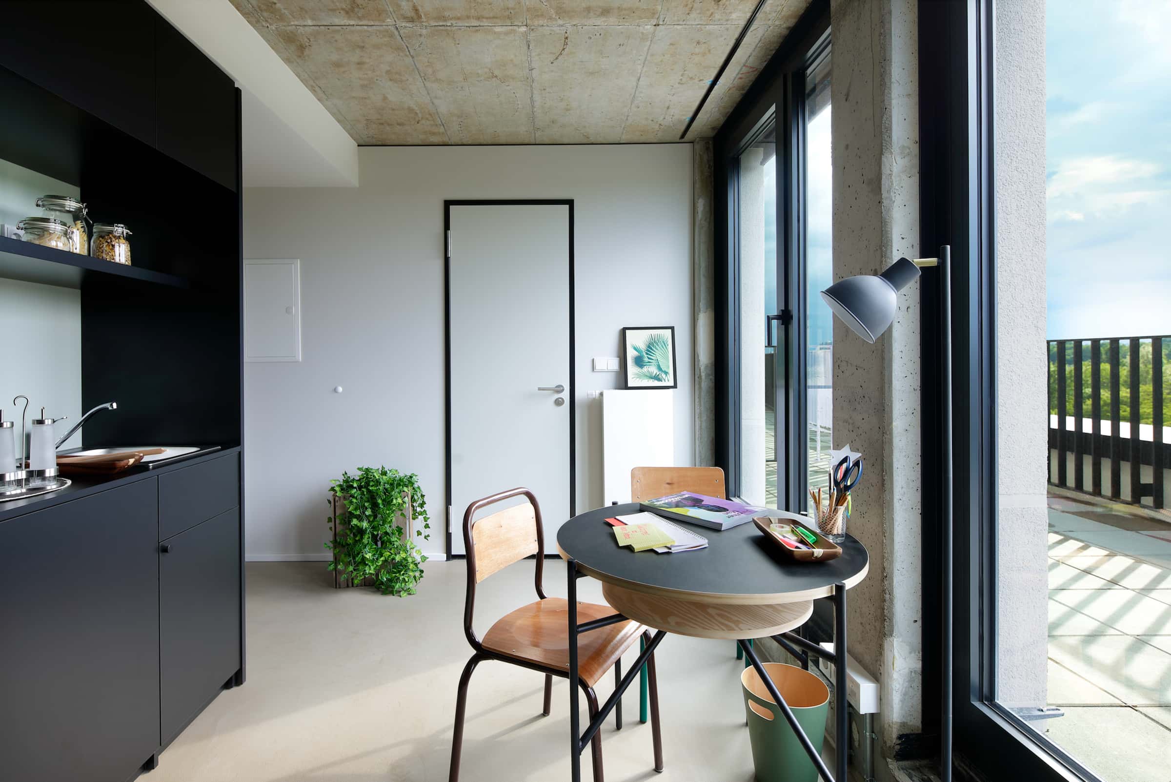 Penthouse Balcony - Long Term - Floor 7