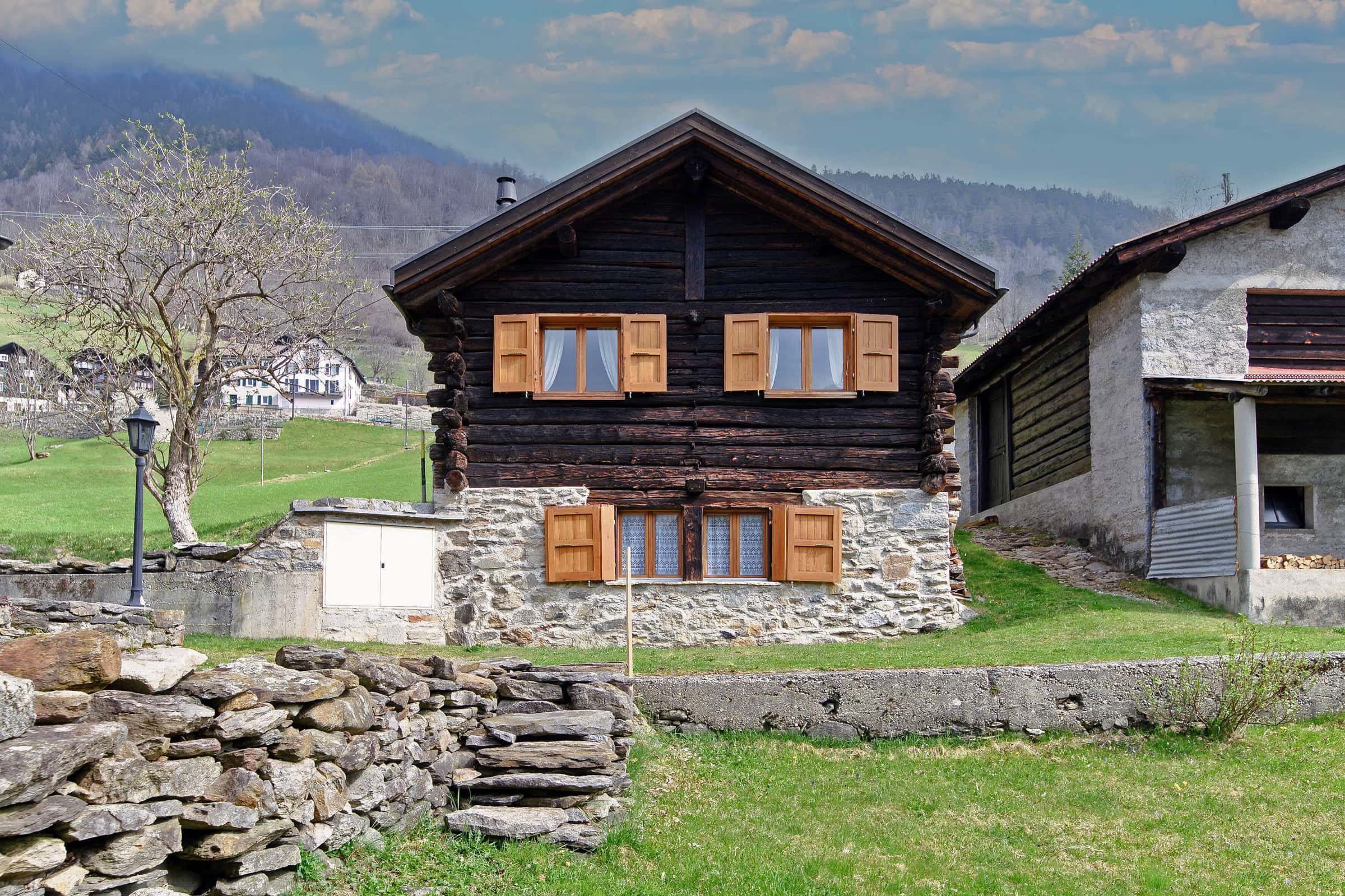 ROMANTIC CHALET - Accogliente chalet in Valle Leventina