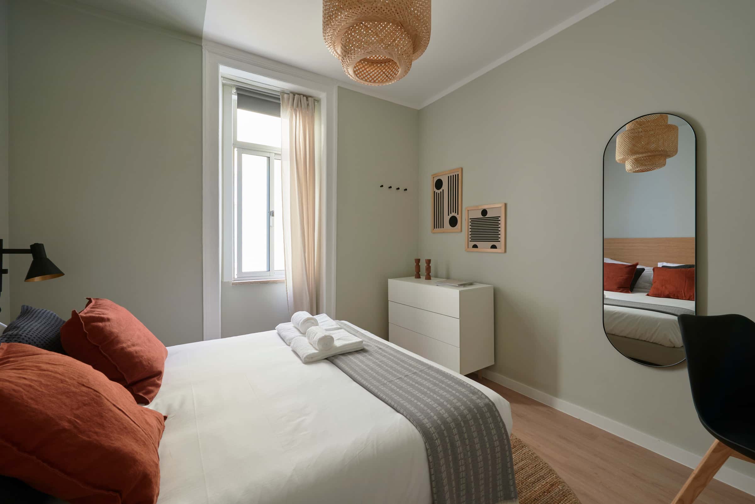 Room in R. Morais Soares 76, 1900-347 Lisboa, Portugal