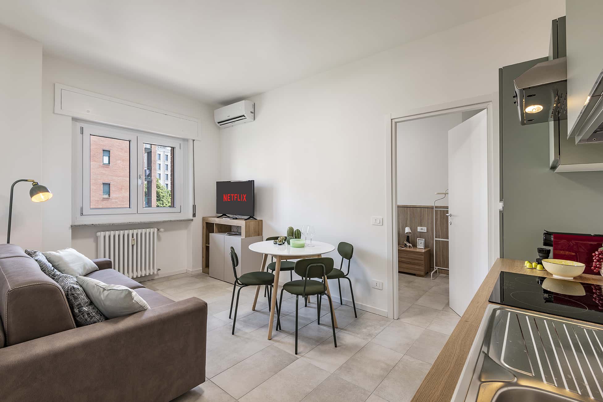 Apartment Milan, 1 bed — photo 2
