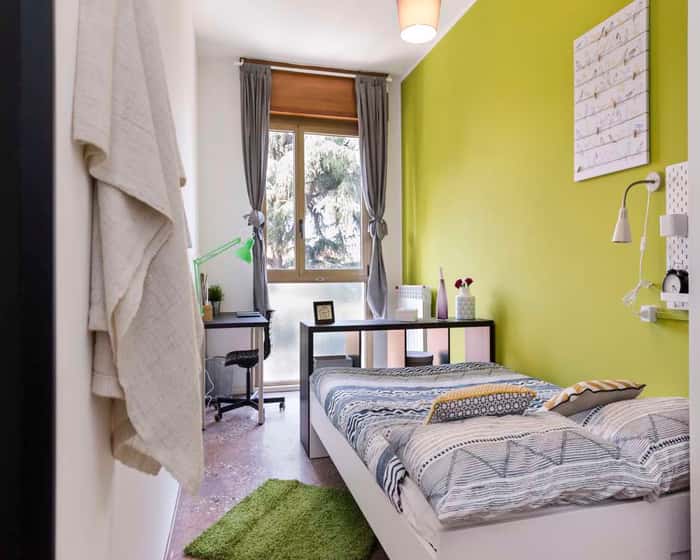 Listing photo thumbnail