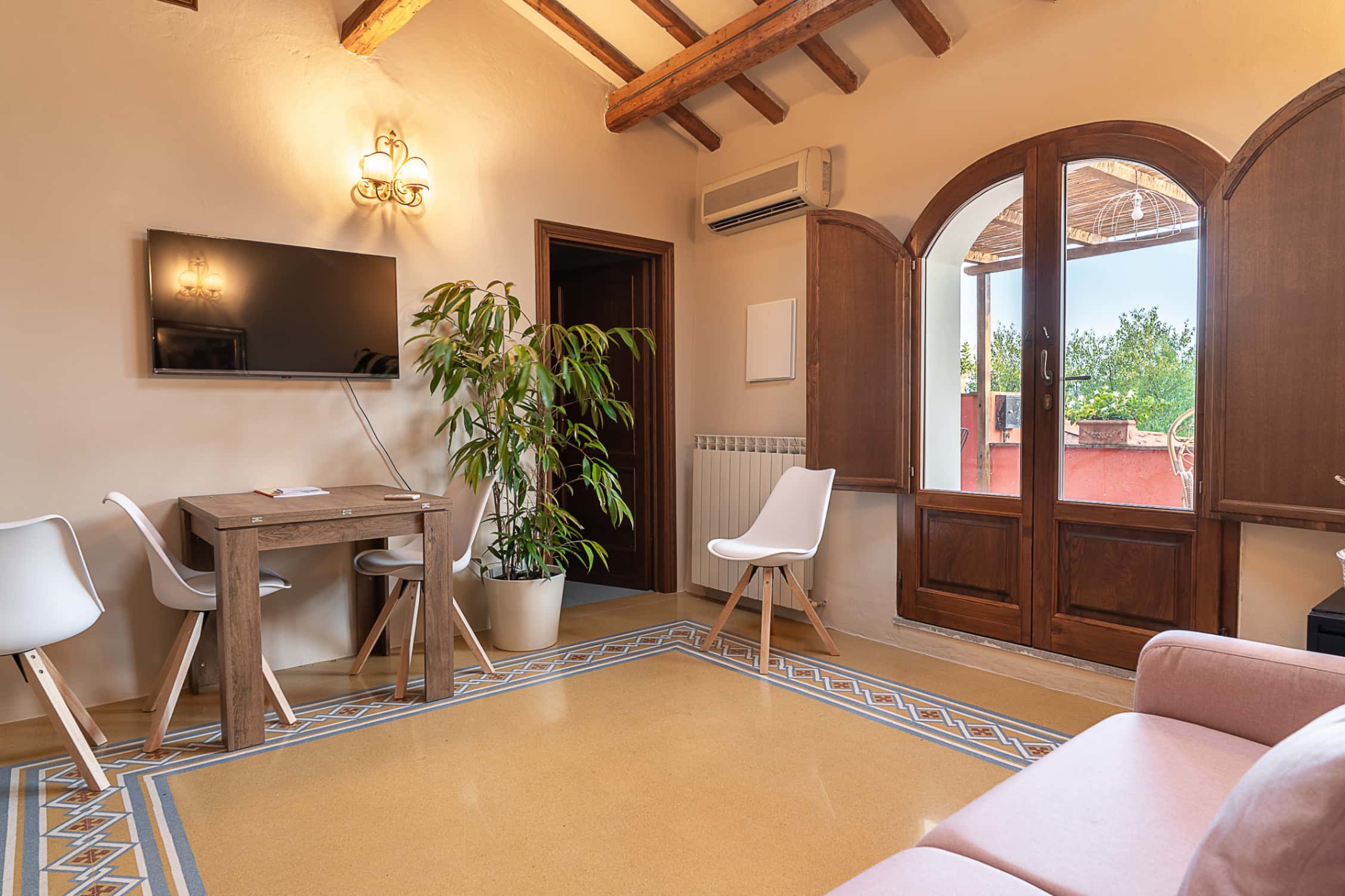 Single room Lucca, 2 beds — photo 1