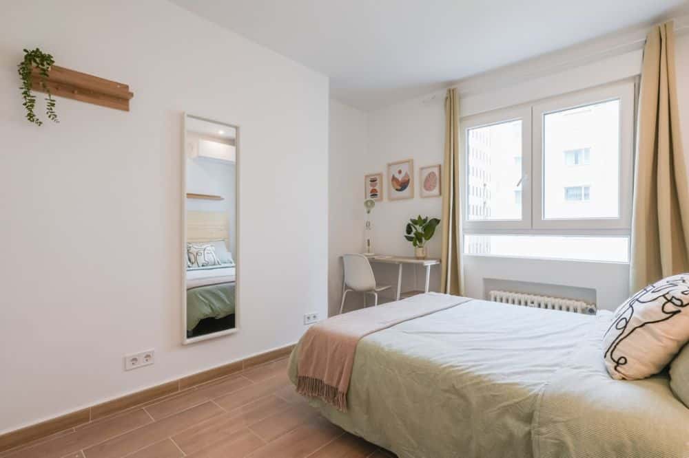Increíble habitación en Plaza España con baño privado