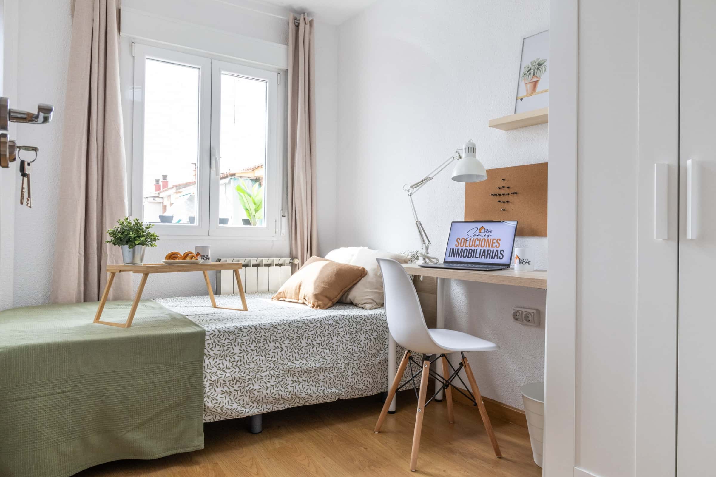 Habitacion privada en calle Santa Eva , Madrid