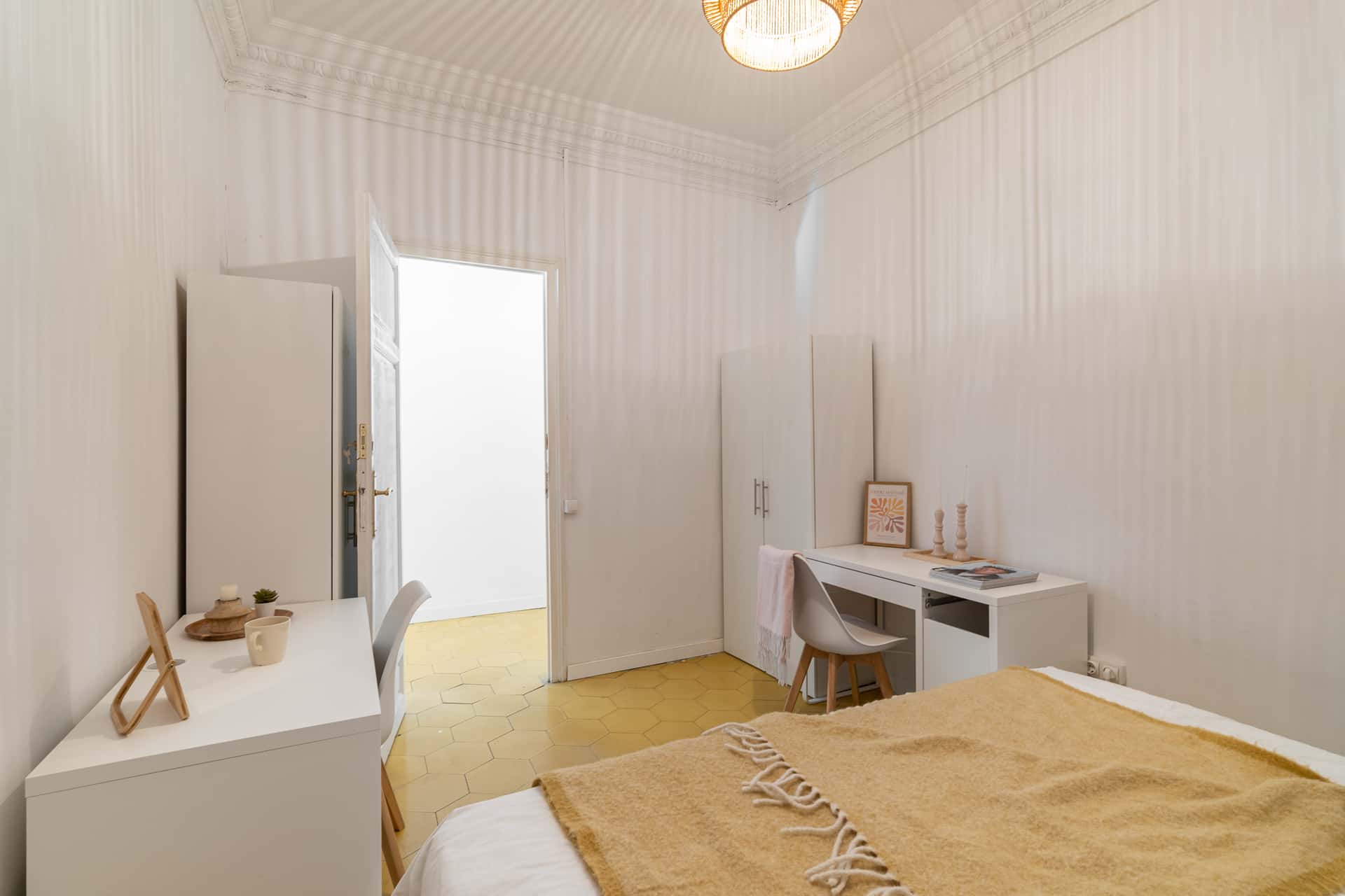 Habitacion privada en Muntaner, Barcelona