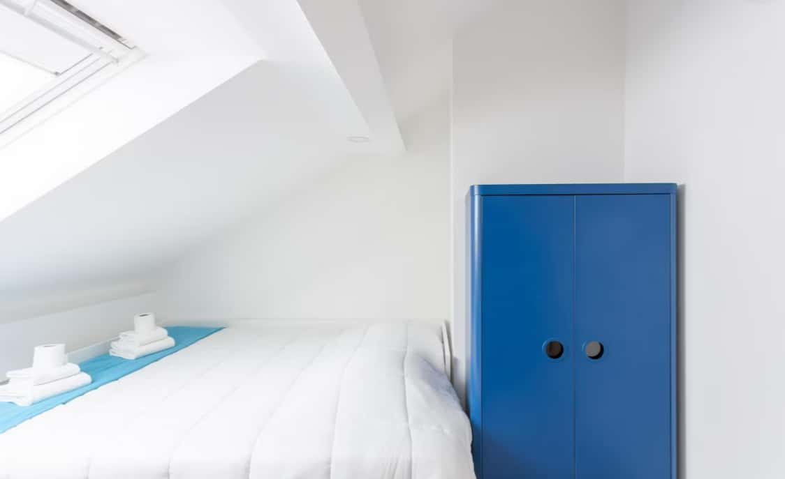 Bedroom in a student residence in Rua Dom Afonso Henriques, Porto - Room 305