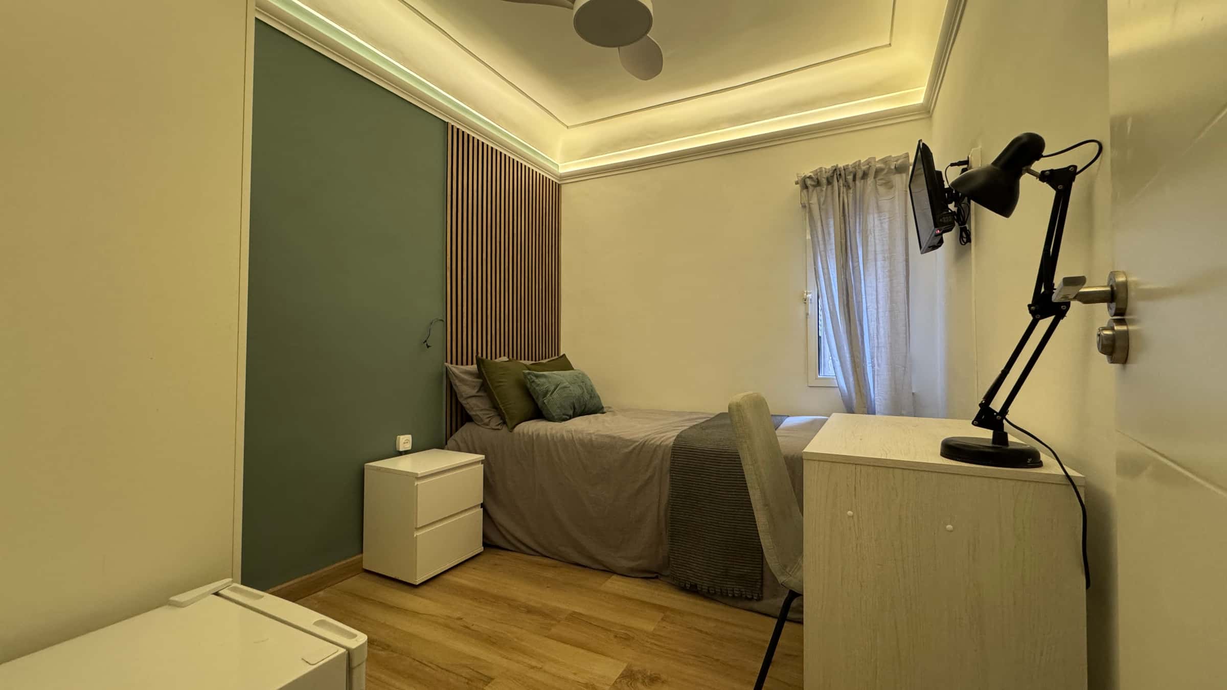 Zimmer in Avenida de Aguilera, Alicante (Alacant) für 120 m² mit 6 Schlafzimmer