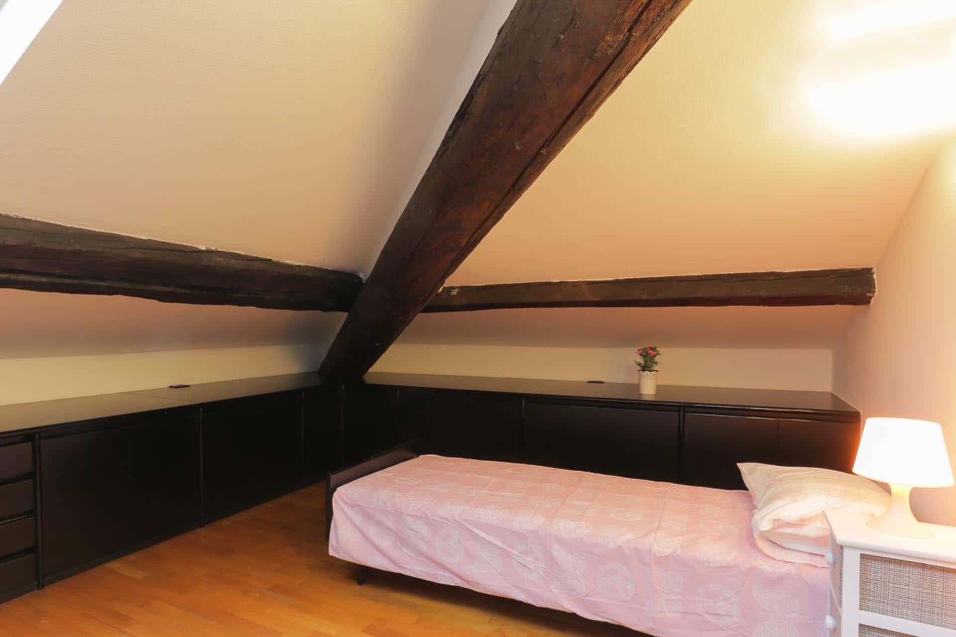 via broggi 13  private room s1