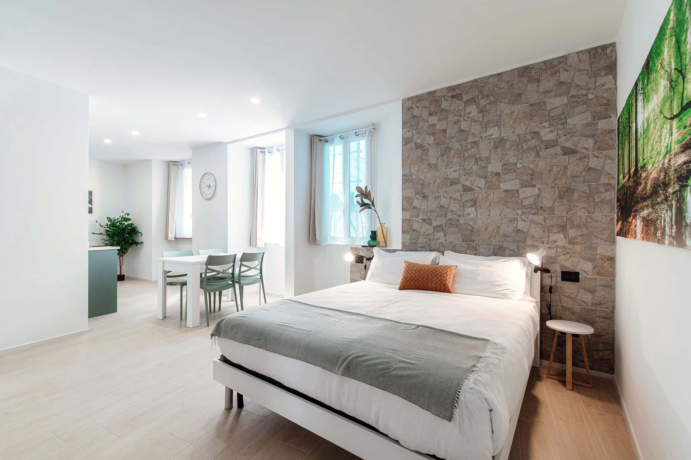 VICTORIA STUDIO 2 - Monolocale moderno a Como Centro