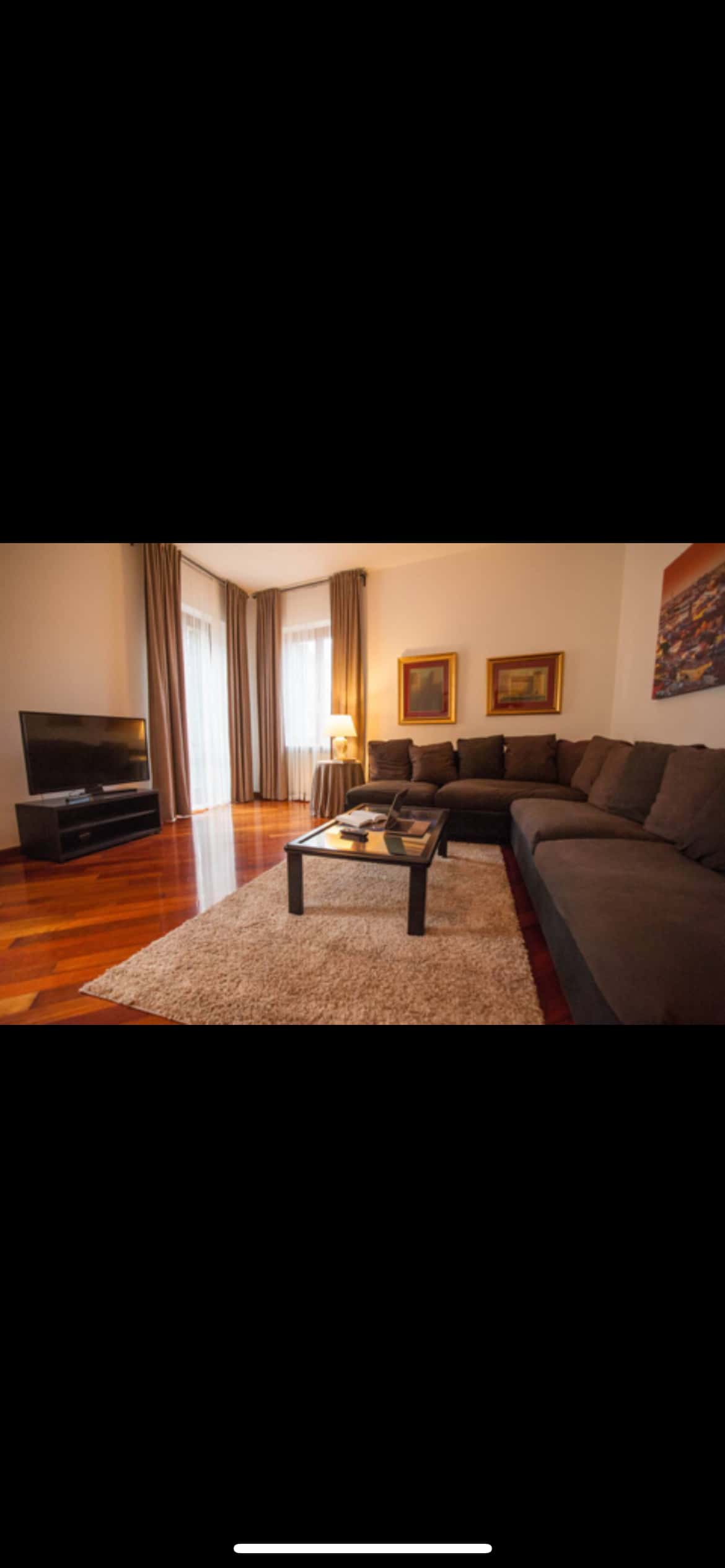 Appartamento in Via Giuseppe Mazzini, Verona di 130 m² con 2 camere
