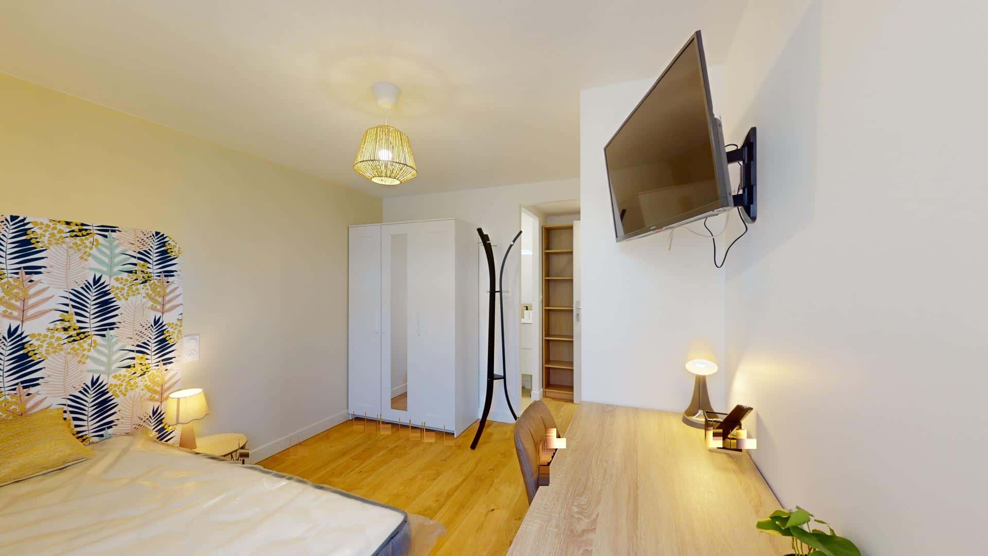 Chambre 5 - FRONTON L