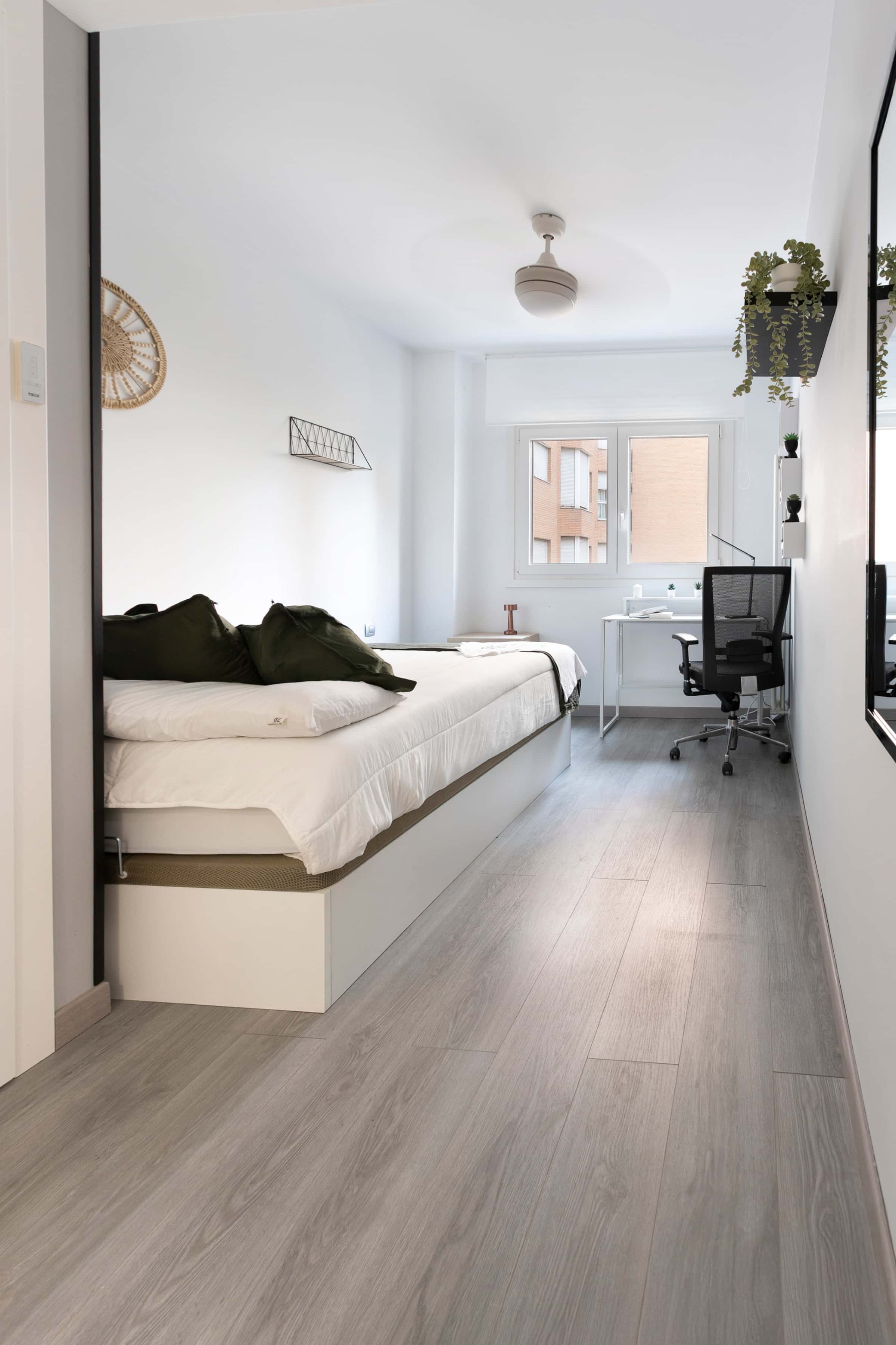 Habitacion privada en Paseo de la Florida , Madrid