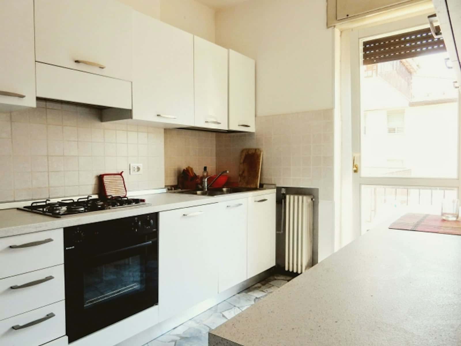 Stanza in Via San Pio X, Trento di 83 m² con 3 camere