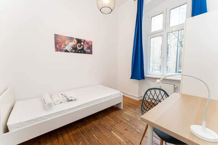 Listing photo thumbnail