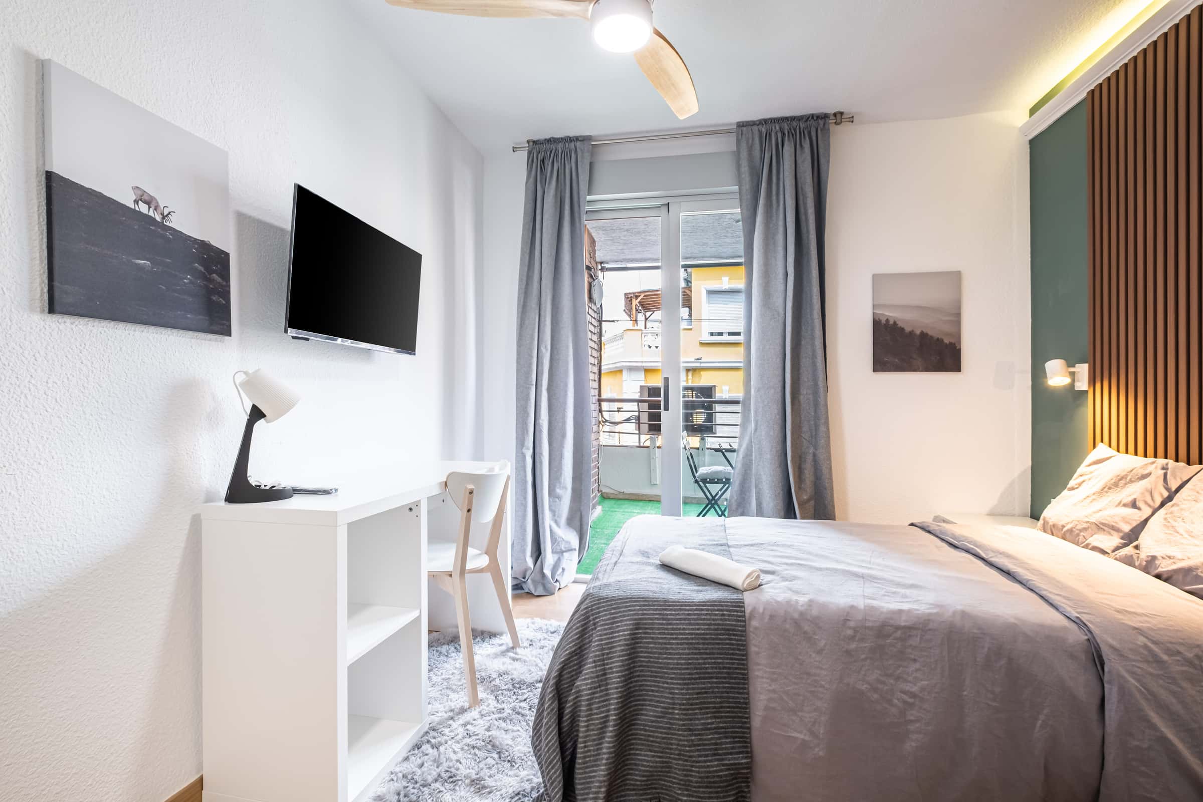 Zimmer in Carrer Cardenal Belluga, Alacant für 100 m² mit 5 Schlafzimmer