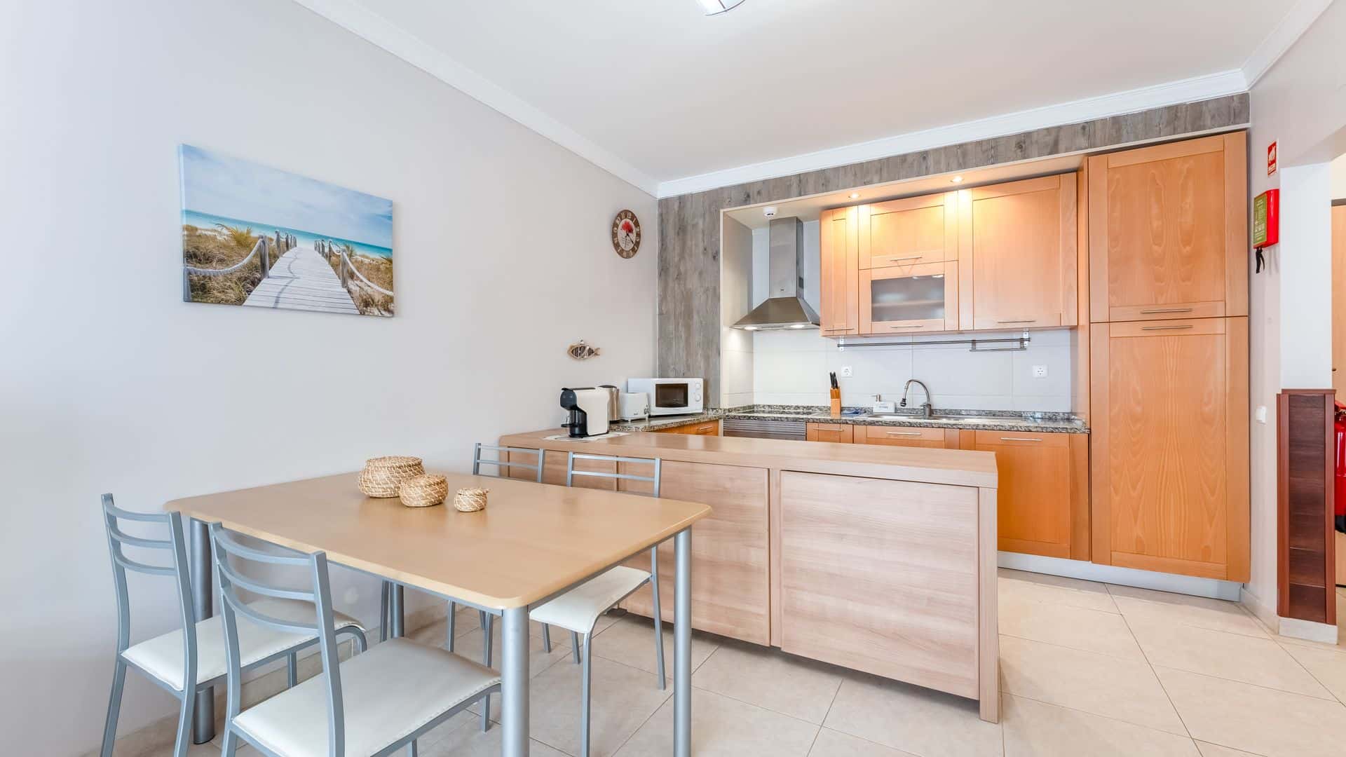 Bright 1 BDR Flat W/ Pool & Balcony