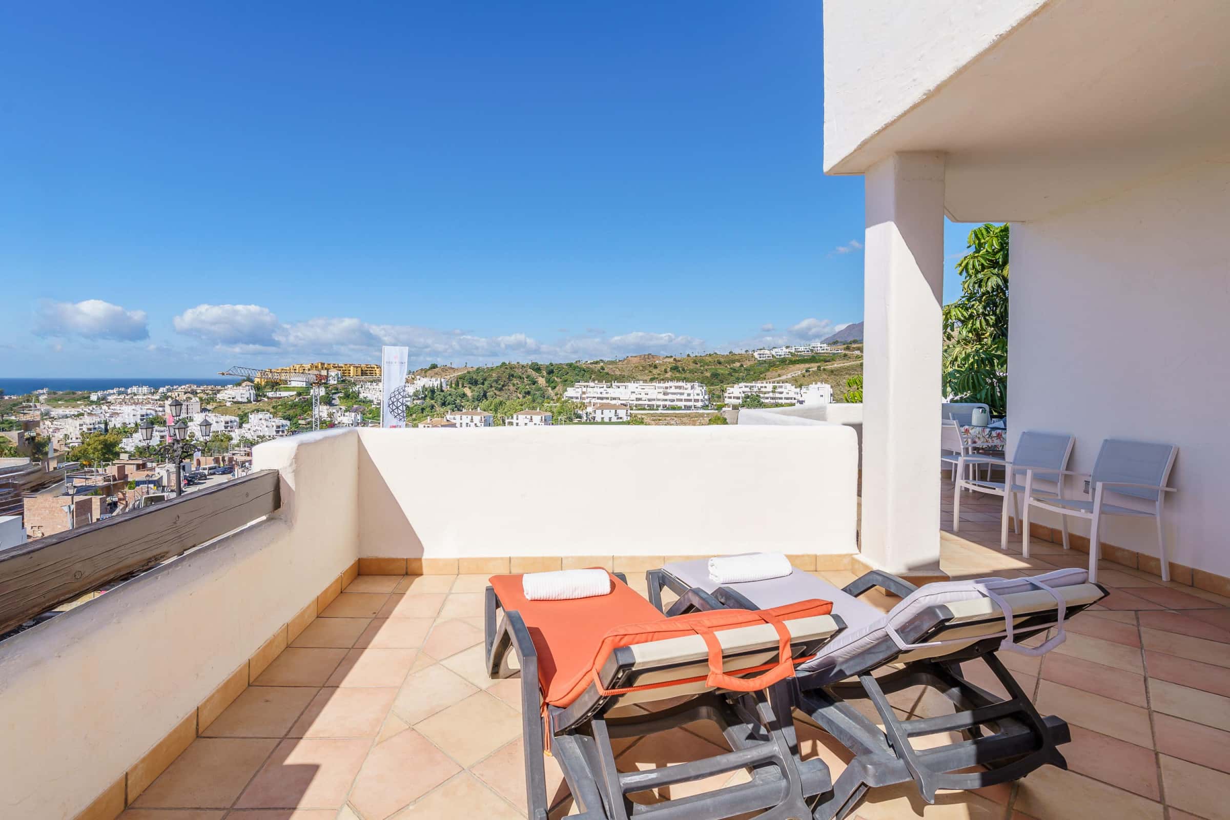 Sunset Seaview Corner With Pool 1