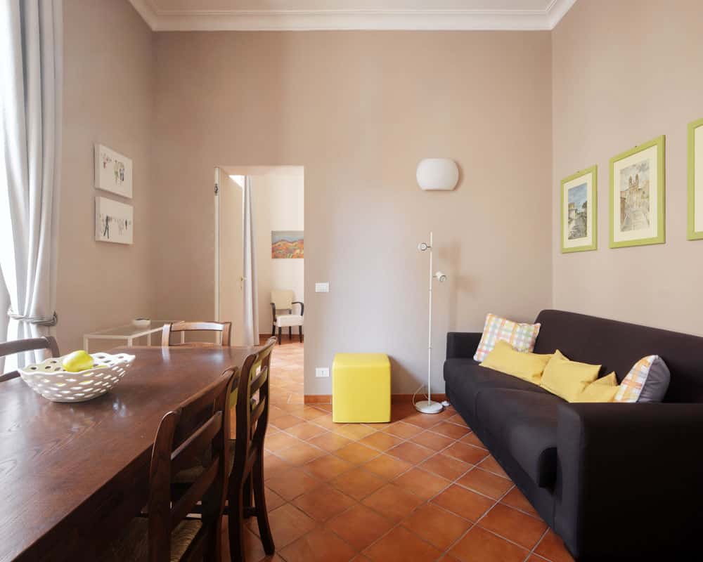 Appartamento in Via Cavour, Roma di 77 m² con 2 camere