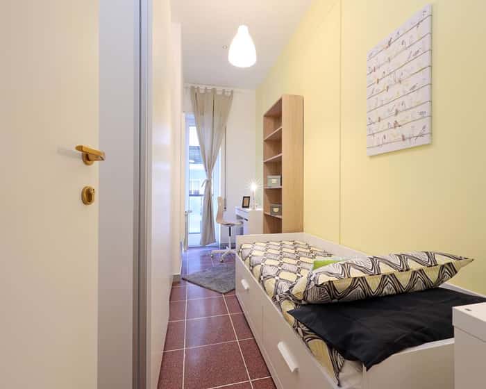 Listing photo thumbnail