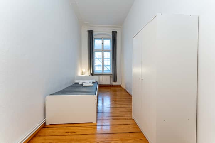 Listing photo thumbnail