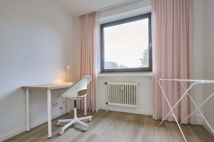 Listing photo thumbnail