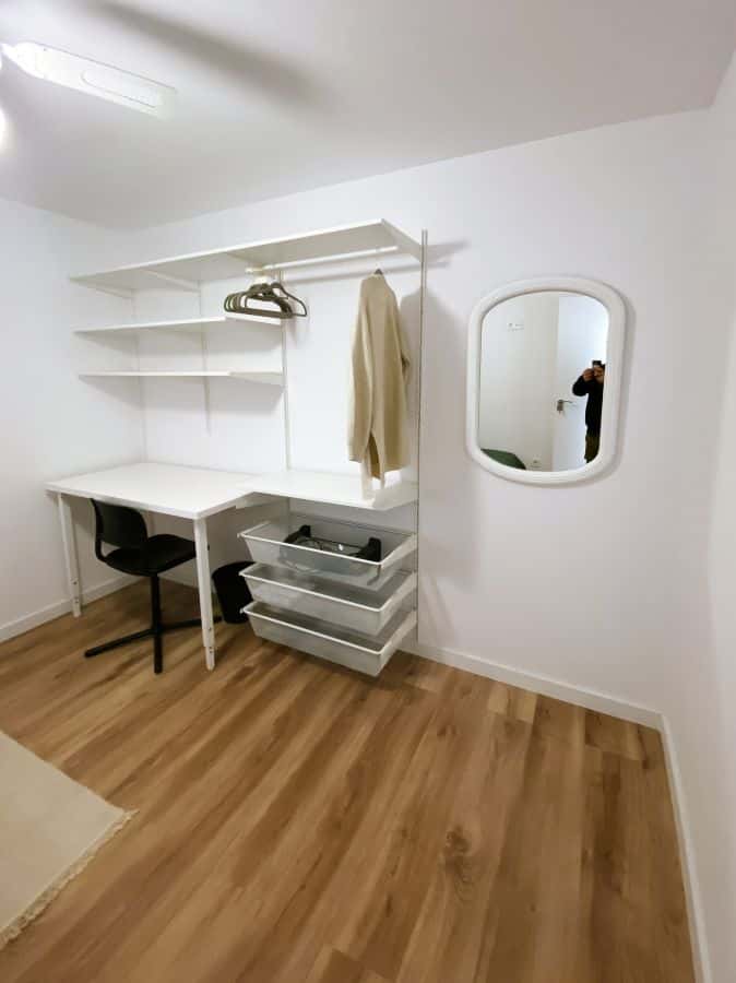 Habitación en piso de 4 habitaciones en Camins Al Grau