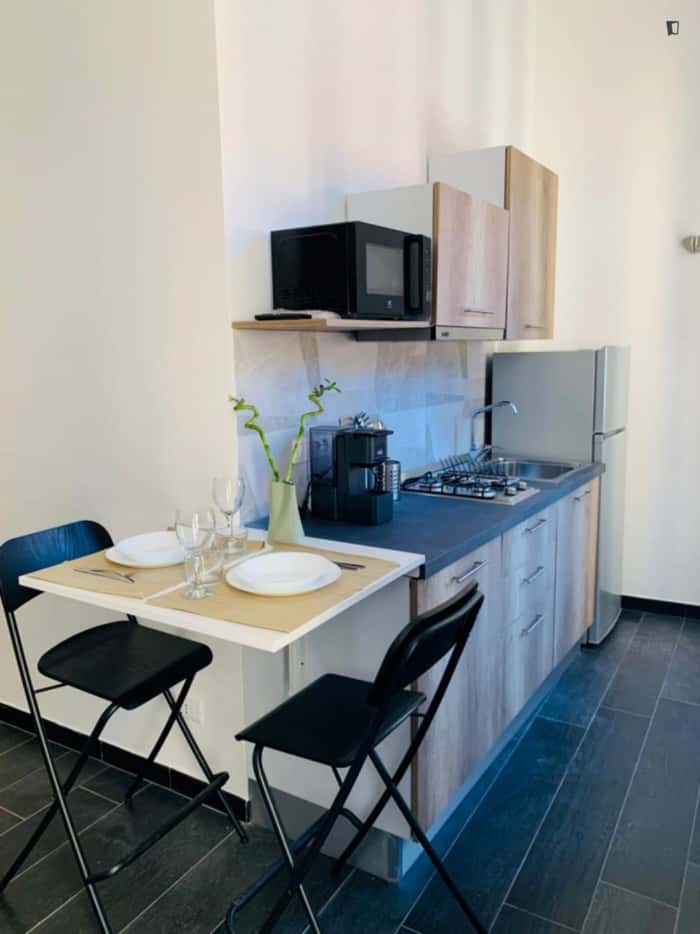 Listing photo thumbnail