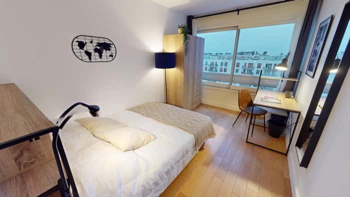 Listing photo thumbnail