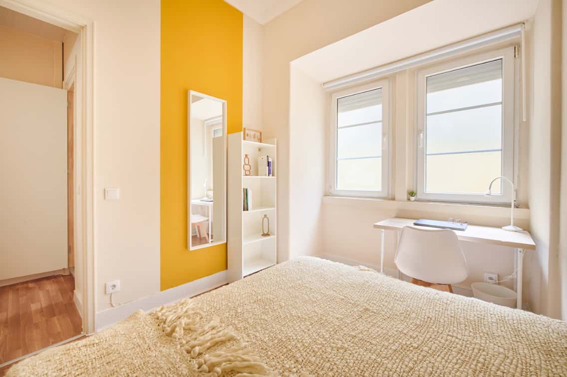 Bedroom in a 9-bedroom apartment in Av. António Augusto Aguiar, Lisbon - Room 9