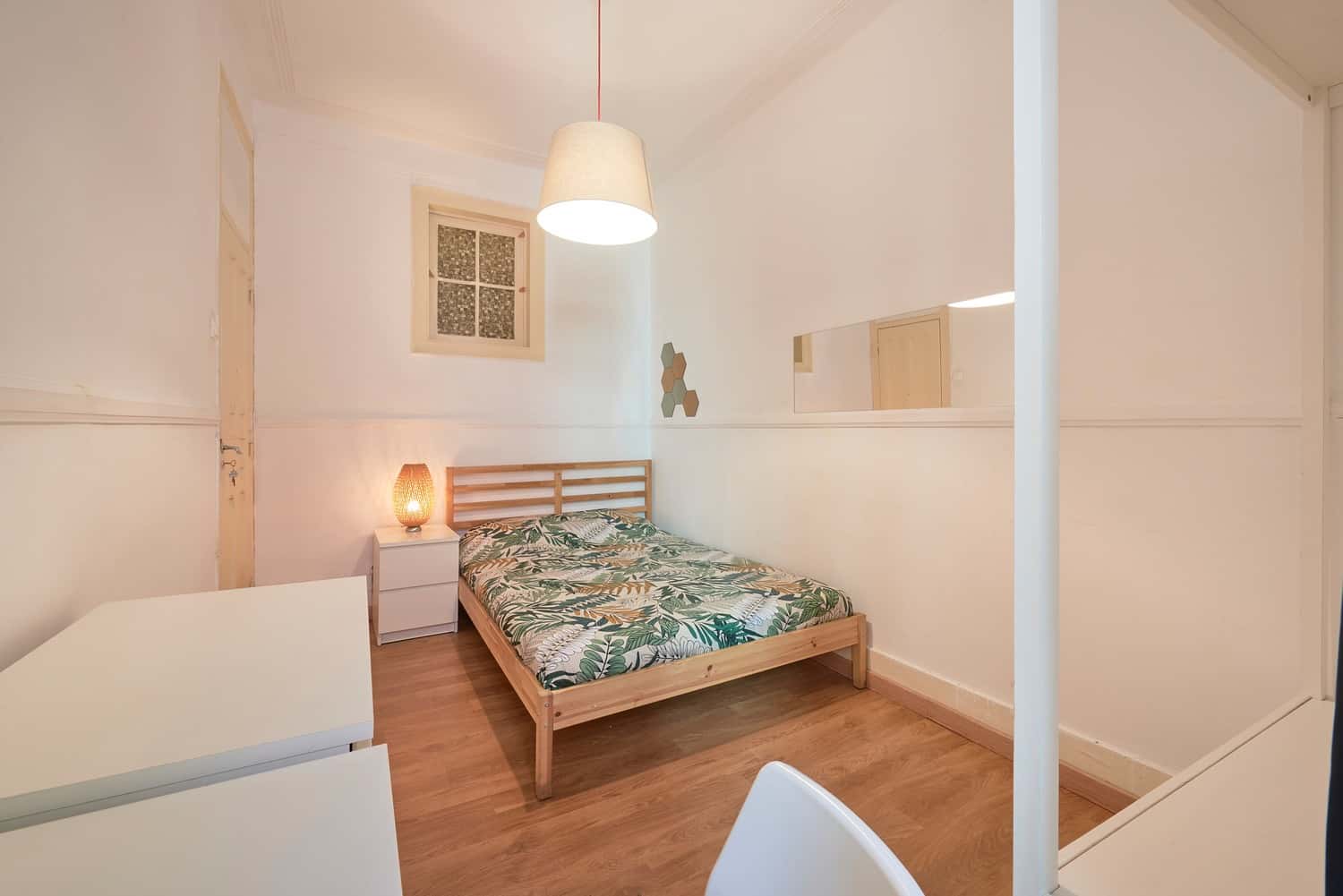 Room 4 - 04. Carvalho Araujo 90 2D