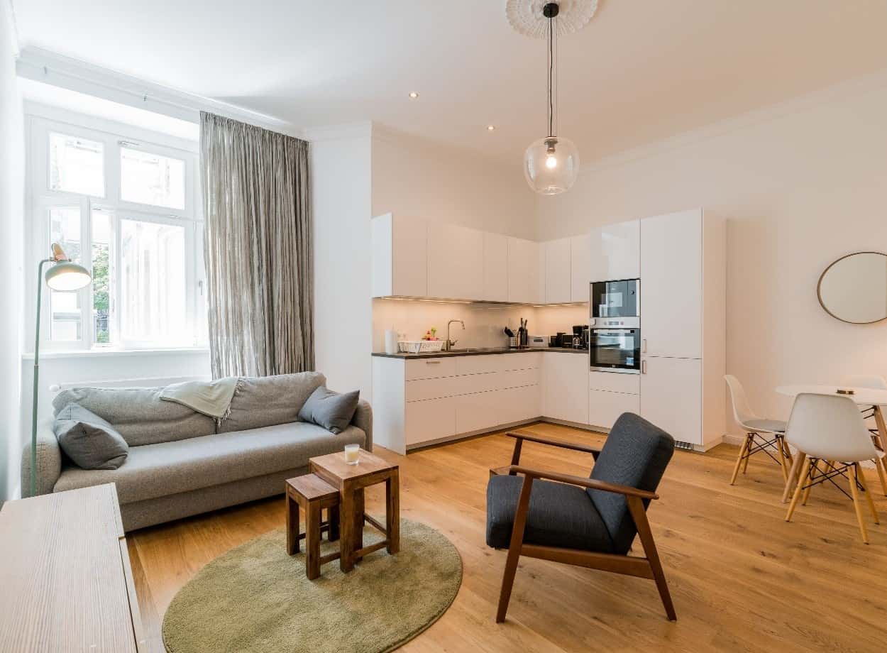 Apartment in Torstraße, Berlin for 60 m² with 1 bedroom - Photo 5