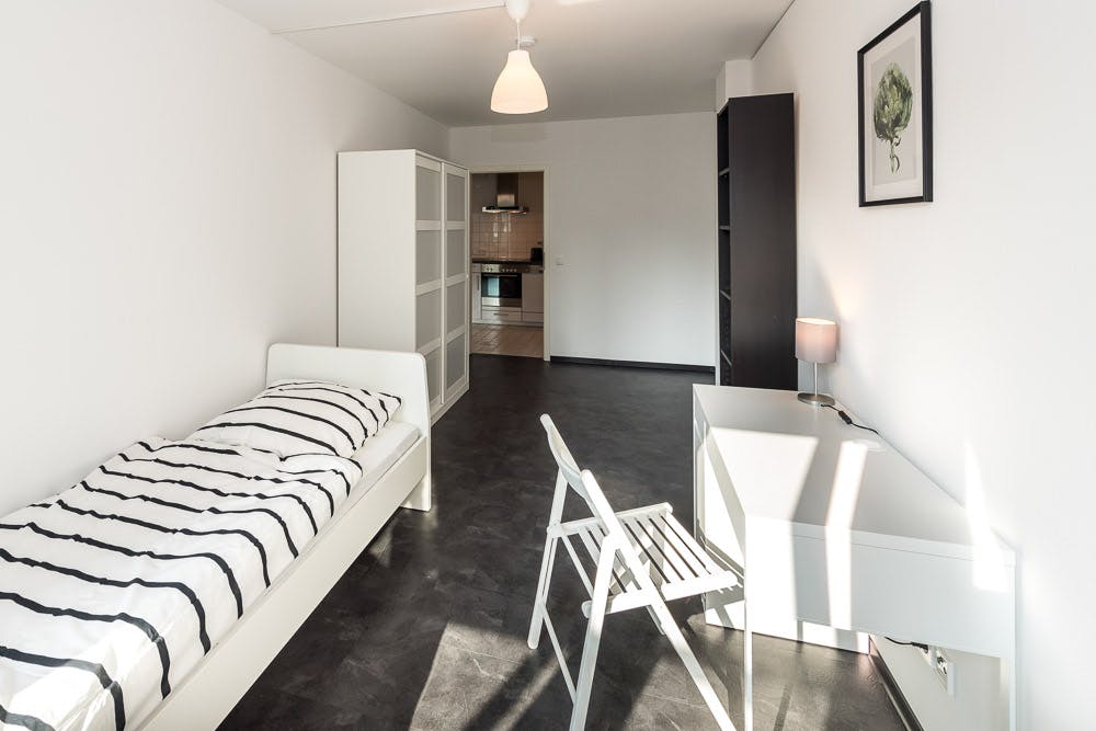 Zimmer in der Weserstraße - Photo 1