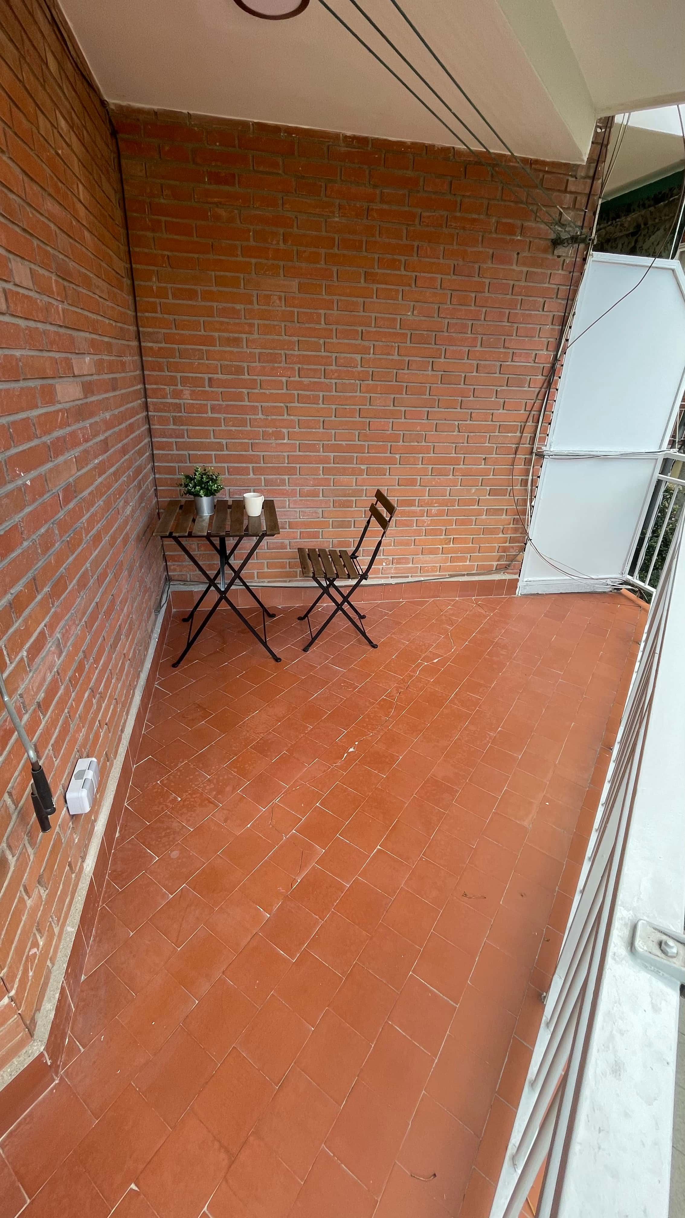 Habitación 4 con terraza privada Getafe – Calle Polvoranca