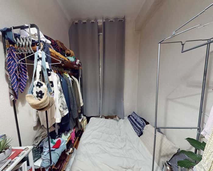 Listing photo thumbnail