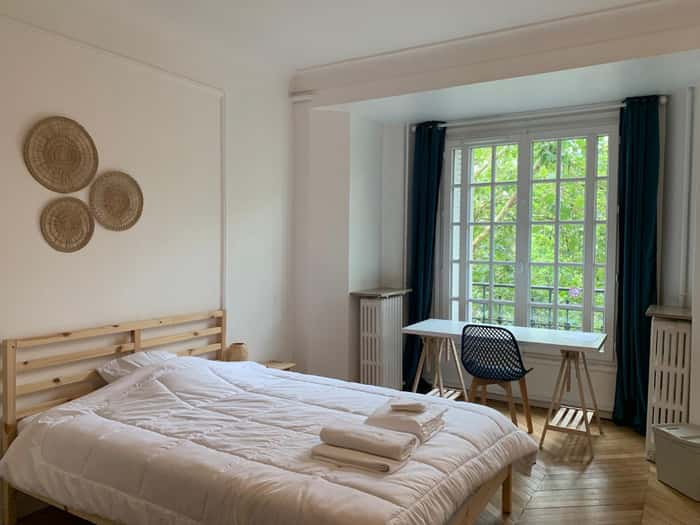 Listing photo thumbnail