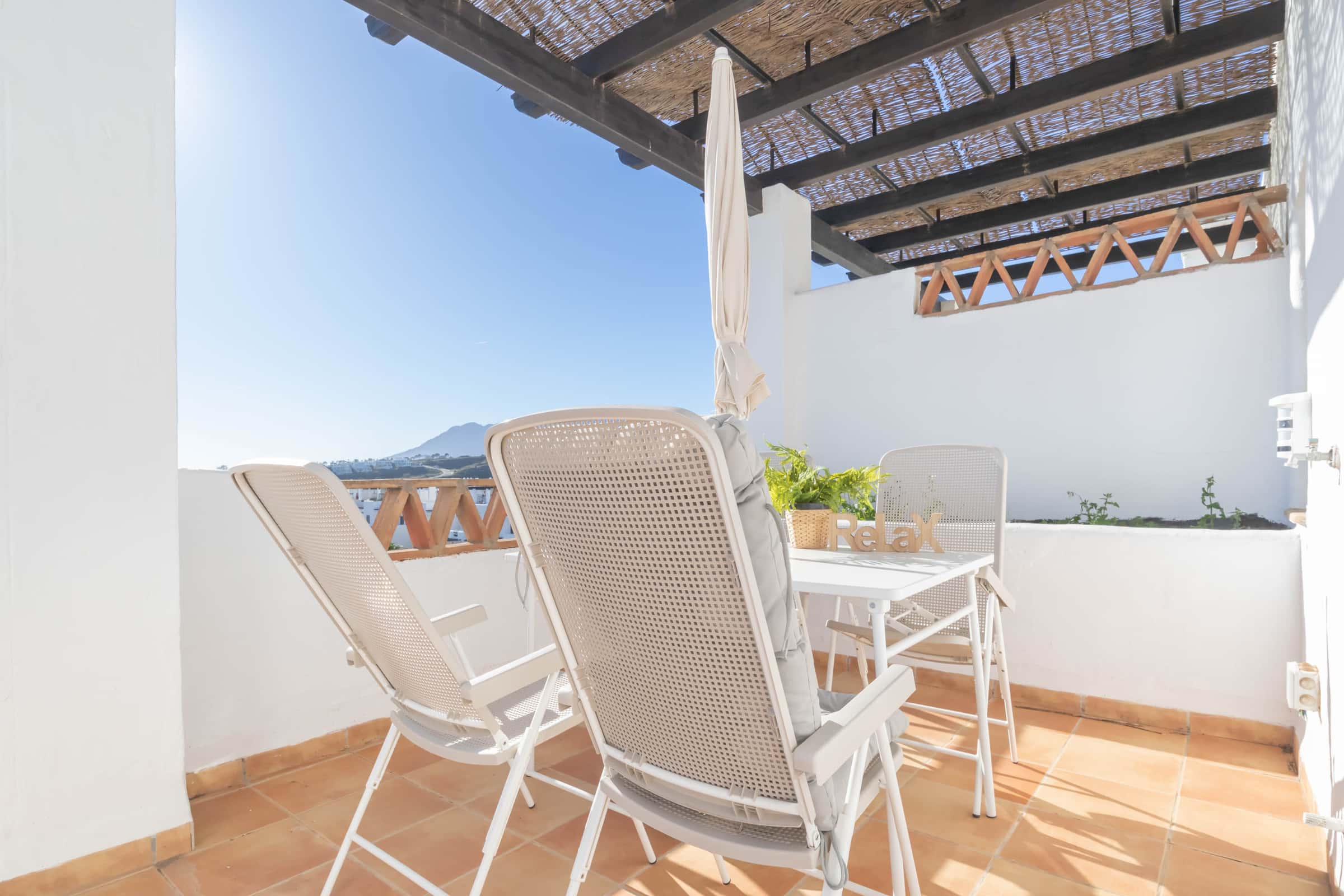 Sunset Sunshine Pool and Golf 2