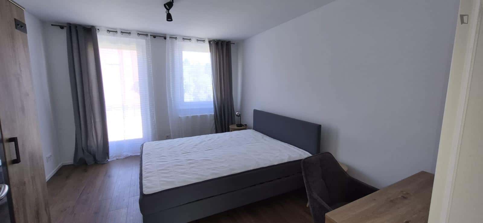 Room in Haunstetter Straße, Augsburg for 45 m² with 2 bedrooms - Foto 1
