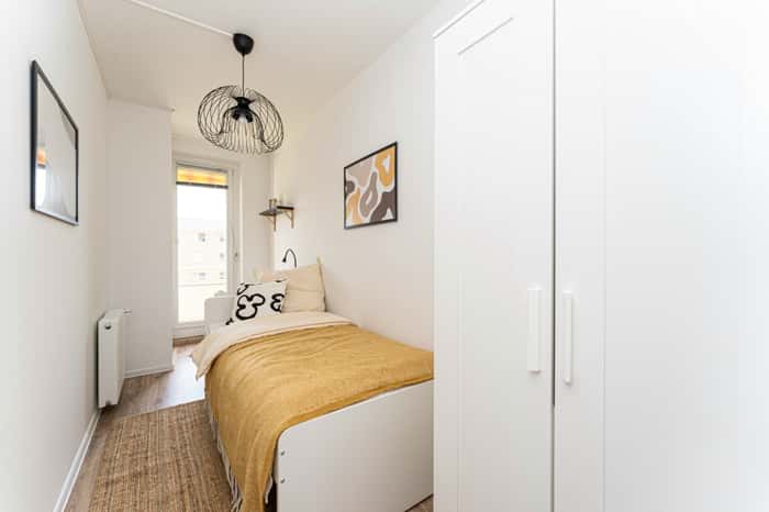 Listing photo thumbnail