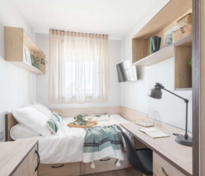 Listing photo thumbnail