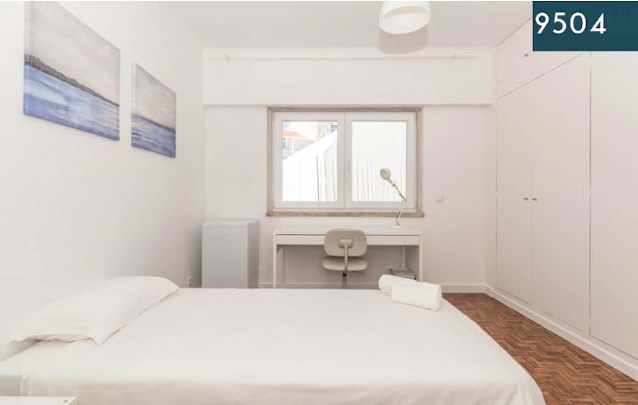 Rua do Arco do Carvalhão (Students only)