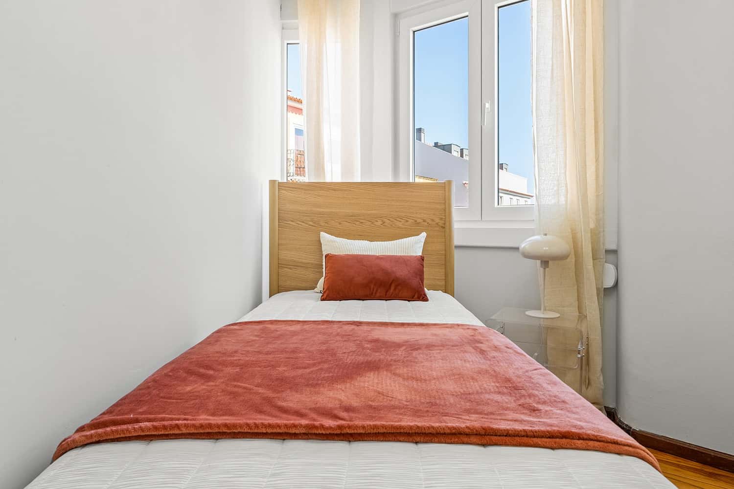 Room 1 - 82. Travessa de Santo António à Graça 2 3°