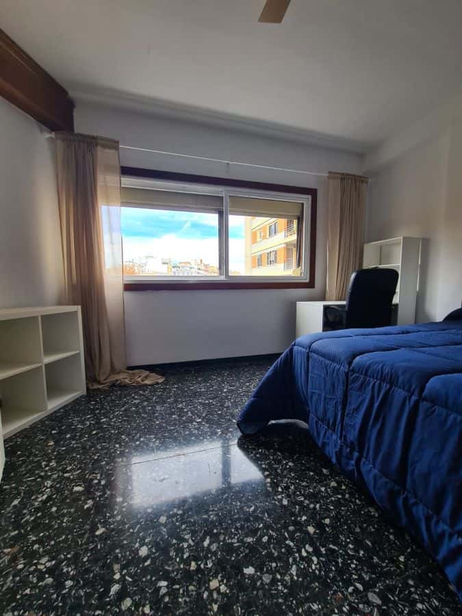Habitación en piso de 5 habitaciones