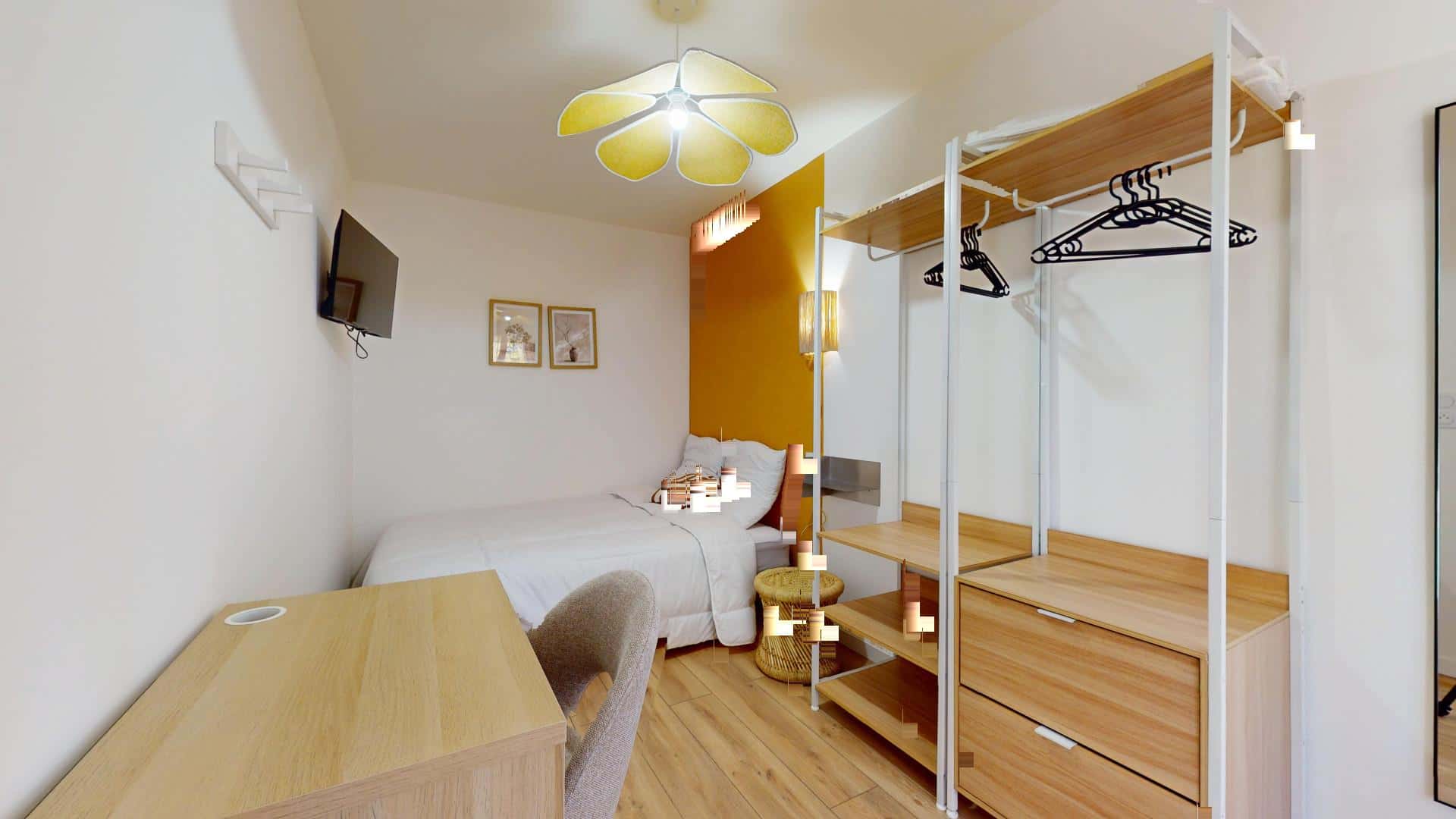 Chambre 1 - CENTRAYRARGUES FAU