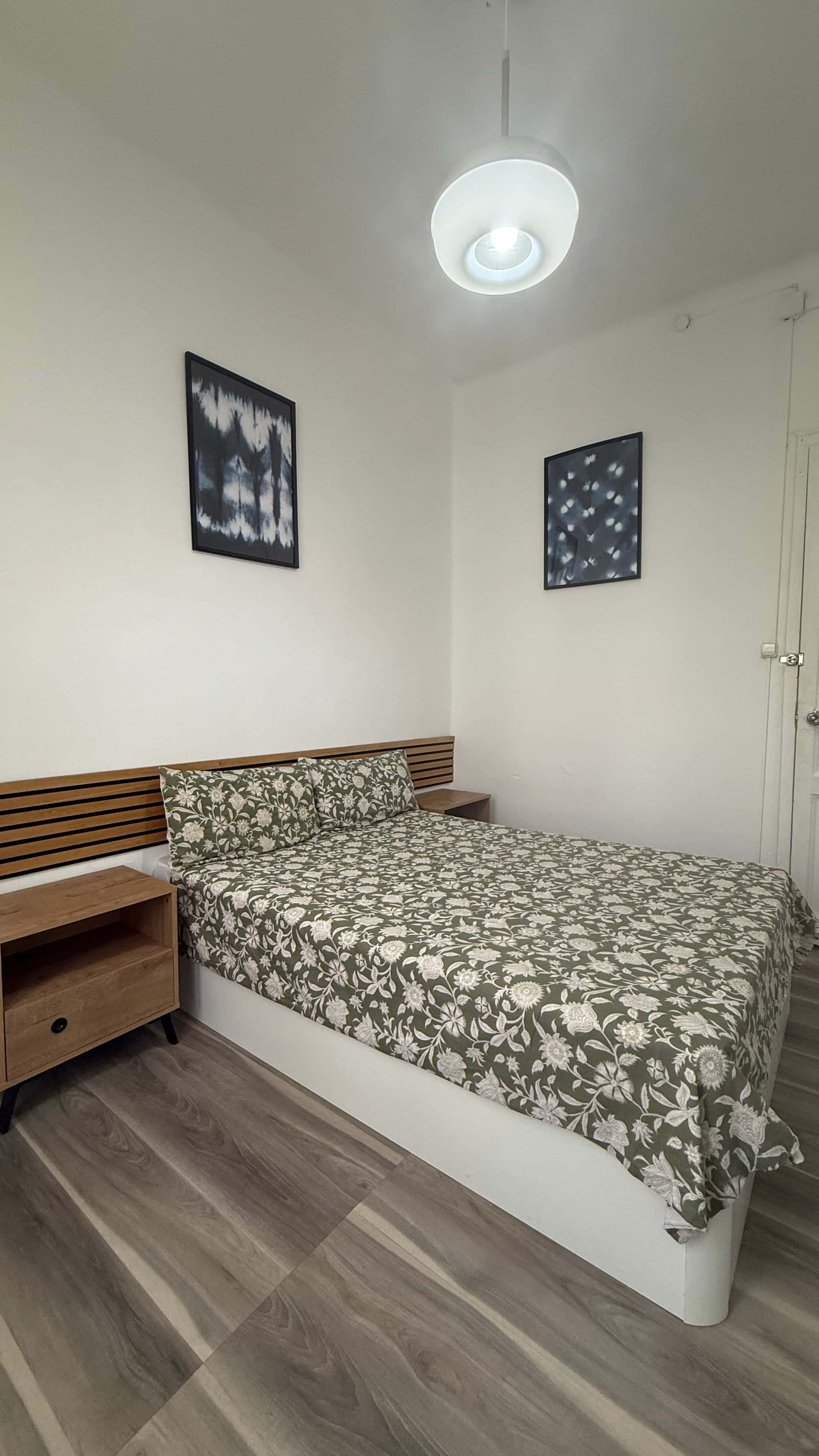 Habitación en Carrer de Calàbria, Barcelona