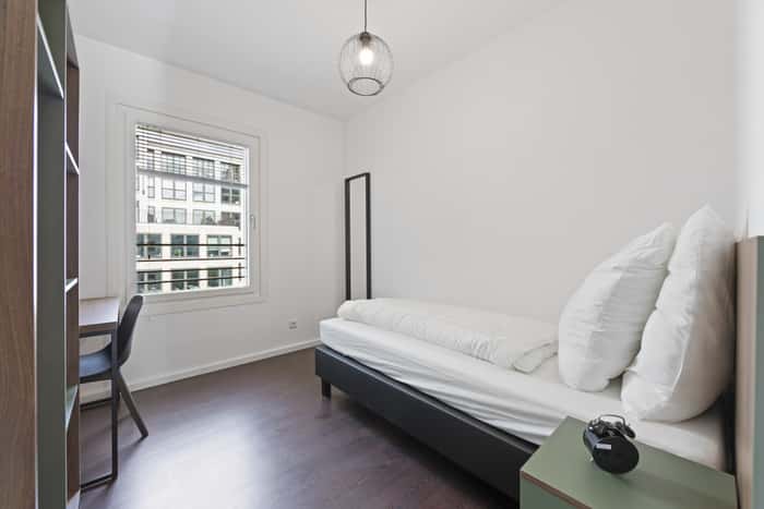 Listing photo thumbnail