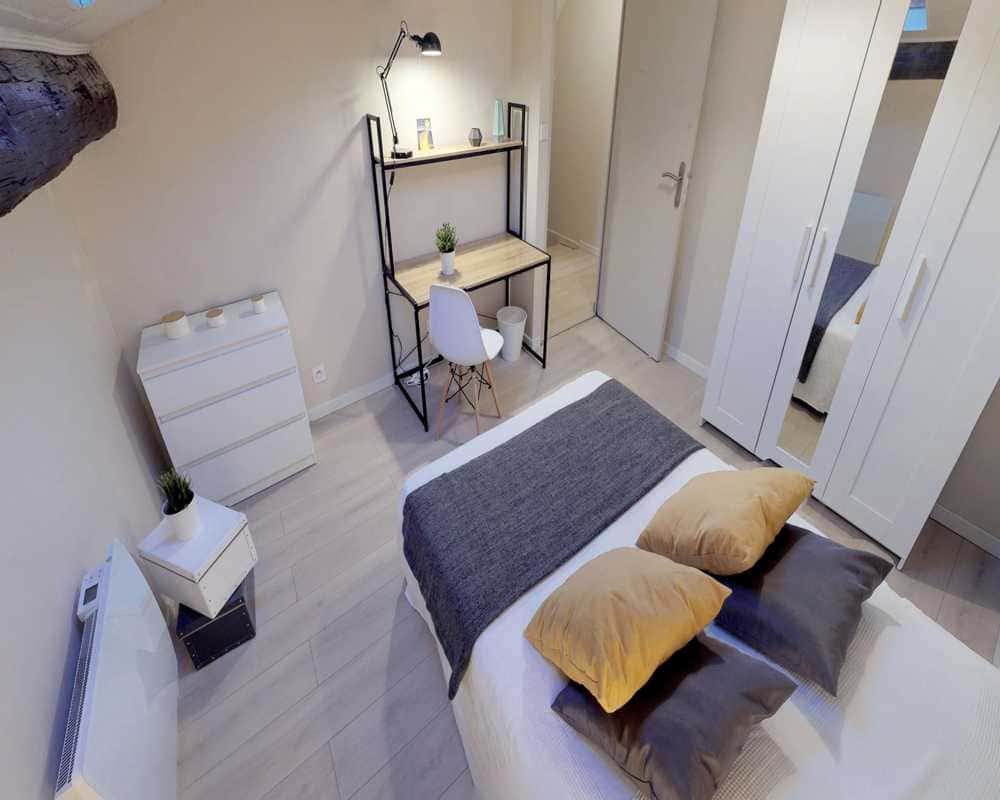 Chambre dans le cours Gambetta