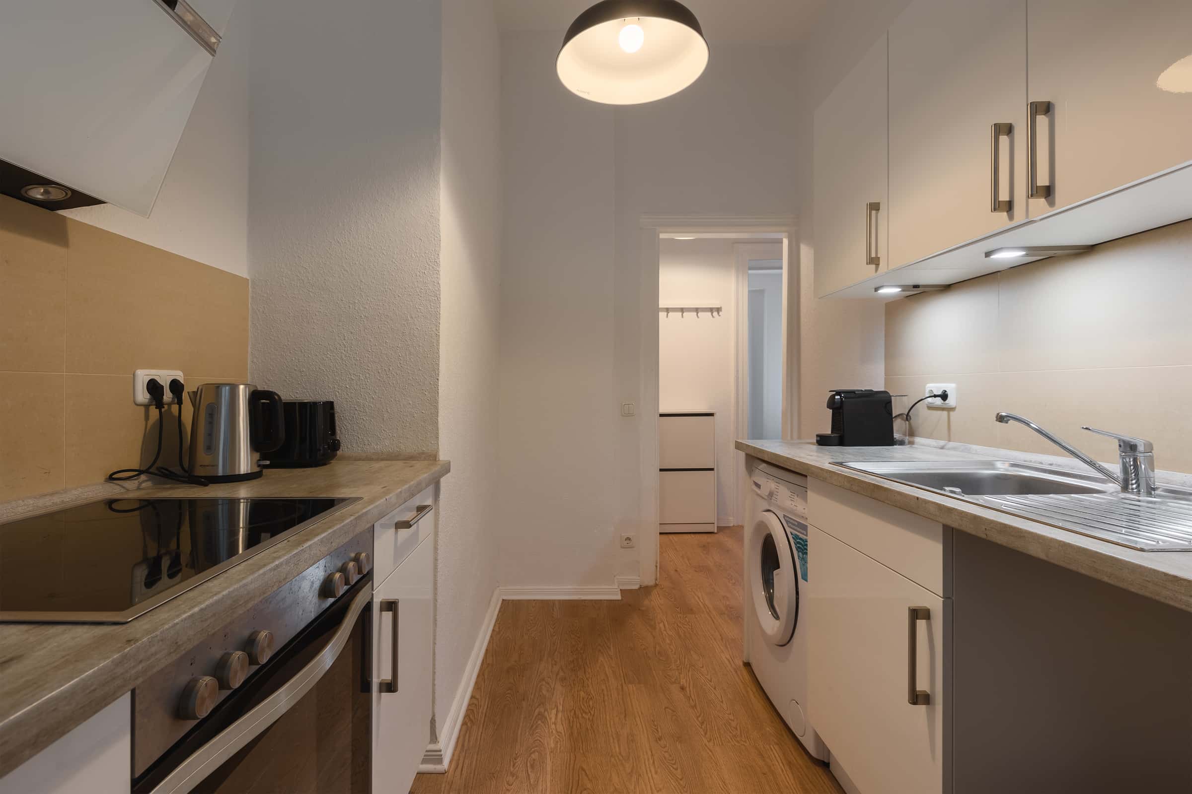 Lottumstrasse 25, 10119 BerlinDE-01-469-001 4