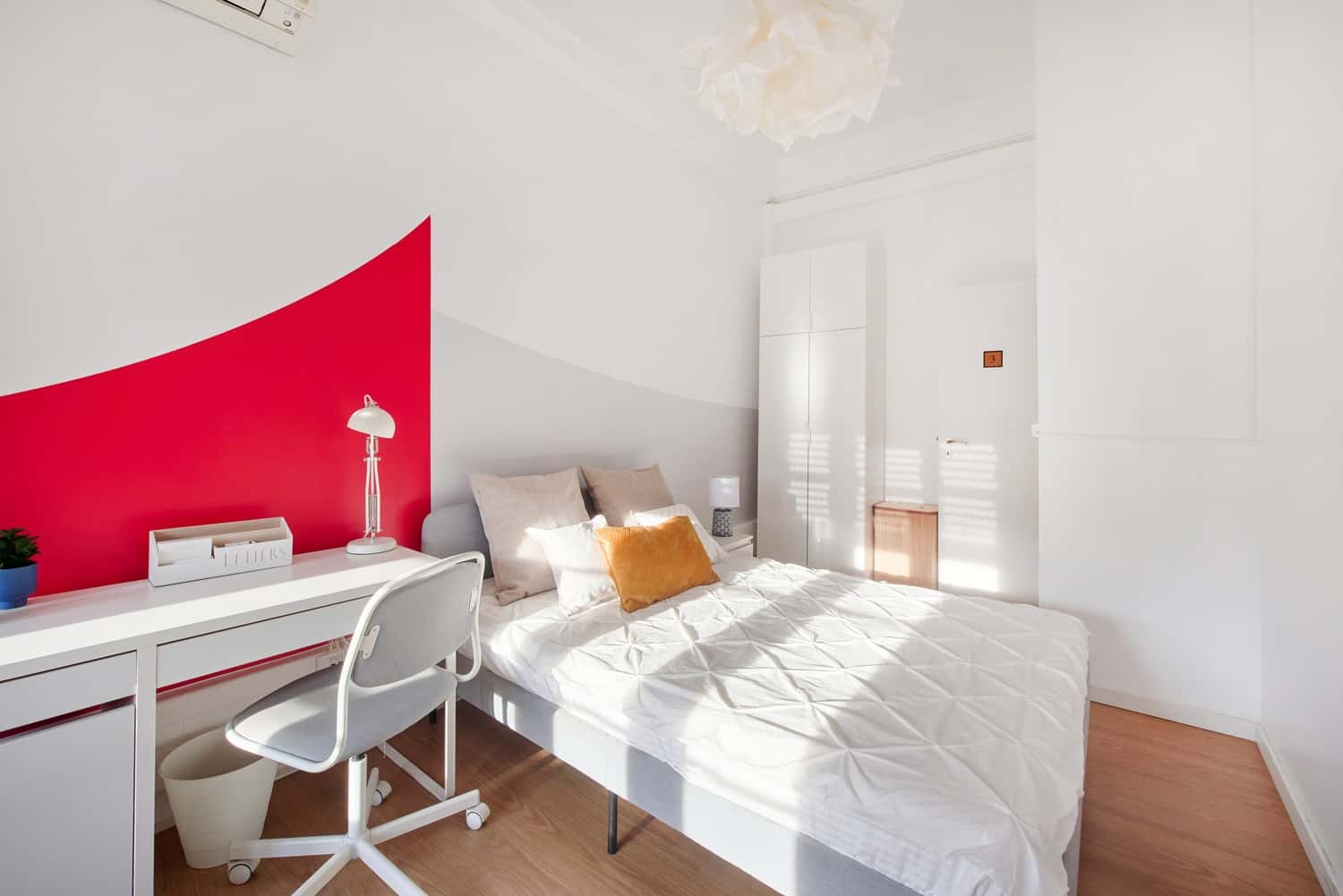 Room 4 - 37. Sidonio Pais nr 24 1E